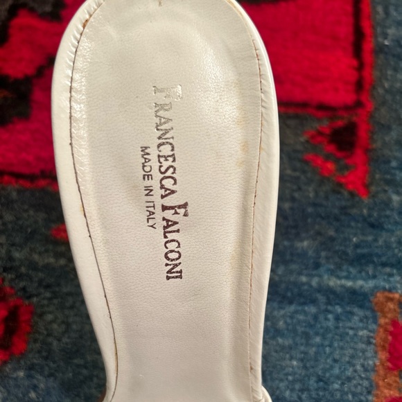 White,backless sandal ,size 40 european ,equivalent with 9-91/2 - Picture 7 of 7